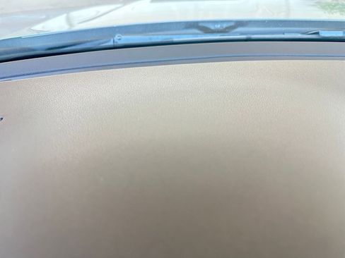 Used 2025 Volkswagen Jetta SE image 34