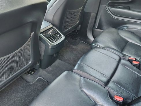 Used 2024 Volvo XC90 B6 Plus image 28