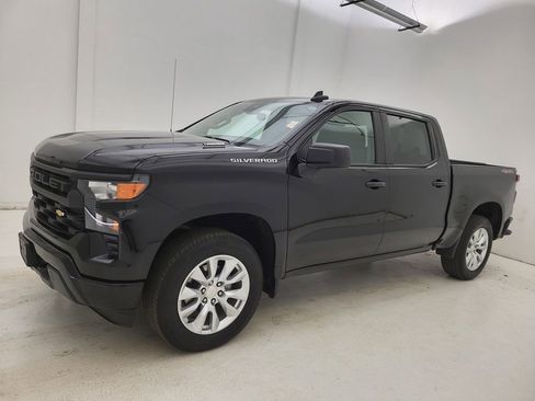 Used 2024 Chevrolet Silverado 1500 Custom image 17