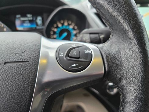 Used 2016 Ford Escape Titanium image 33