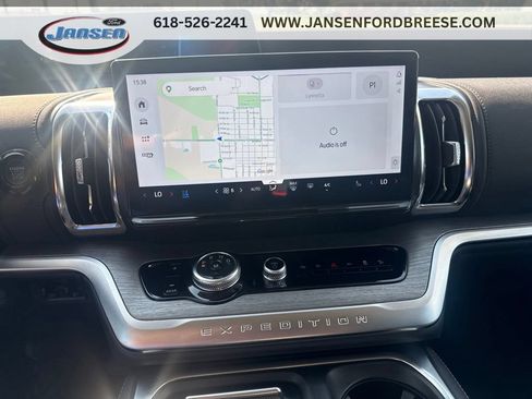 Used 2025 Ford Expedition Platinum AWD/4WD image 20