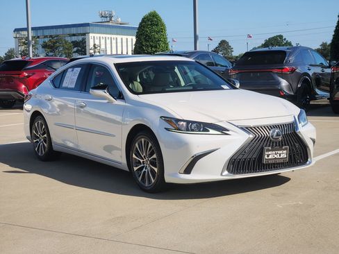 Used 2019 Lexus ES 350 w/ Premium Package FWD image 3