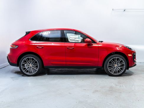 Used 2025 Porsche Macan image 8