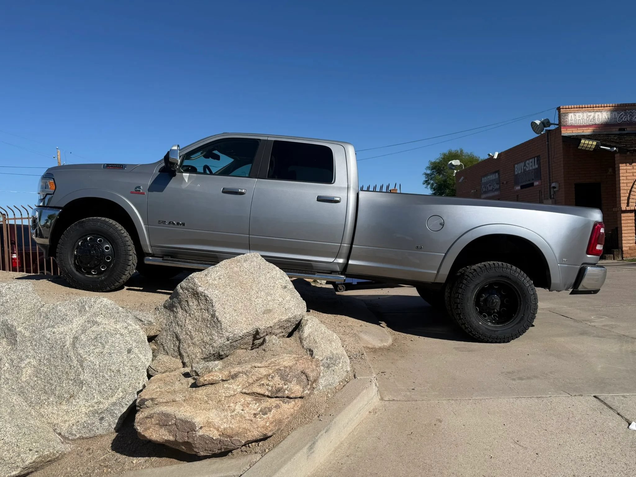 Used 2021 RAM 3500 Laramie AWD/4WD image 1