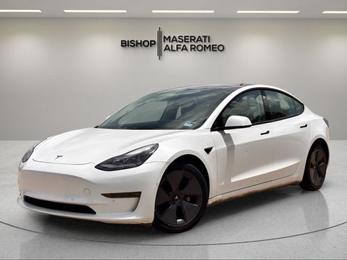 Used 2022 Tesla Model 3 Long Range AWD/4WD image 2
