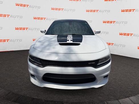 Used 2017 Dodge Charger R/T RWD image 8