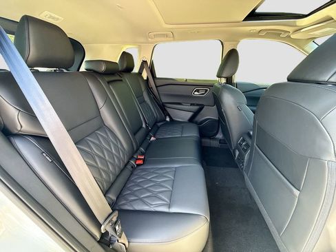 New 2026 Nissan Rogue Platinum image 29