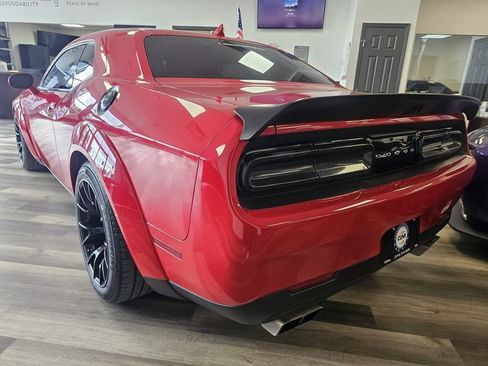 Used 2019 Dodge Challenger SRT Hellcat Redeye RWD image 7