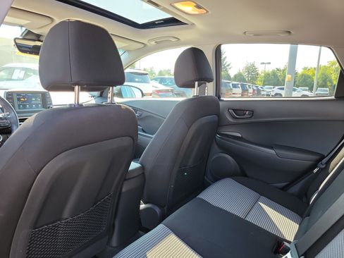 Used 2021 Hyundai Kona SEL Plus w/ Cargo Package FWD image 14