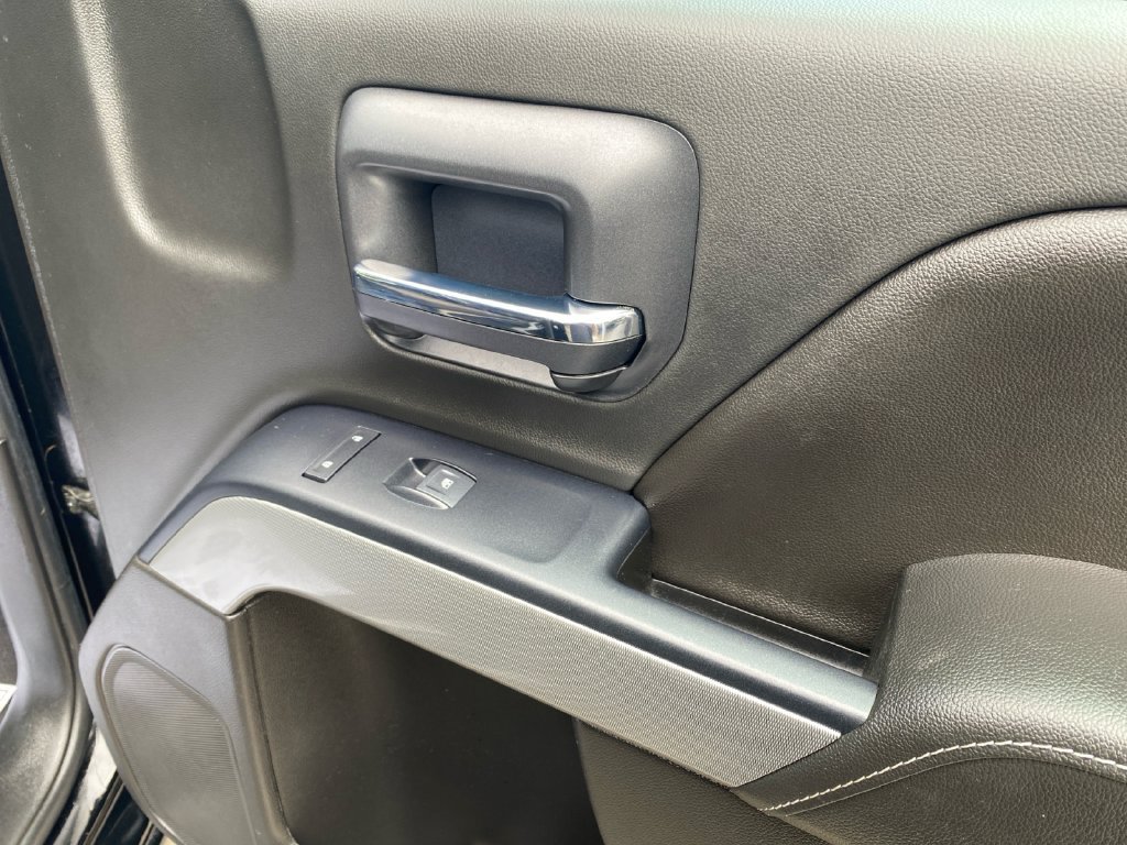 Certified 2019 Chevrolet Silverado 1500 LT w/ All Star Edition AWD/4WD image 13