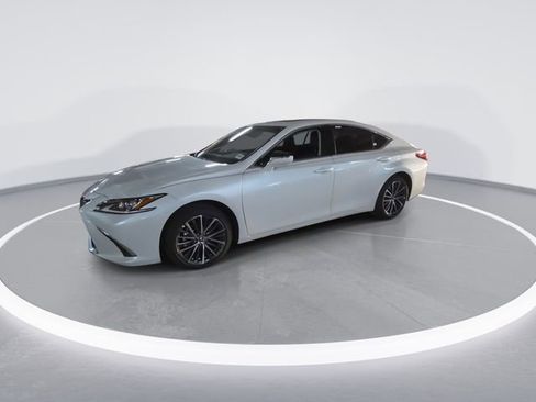 New 2025 Lexus ES 350 w/ Premium Package FWD image 4