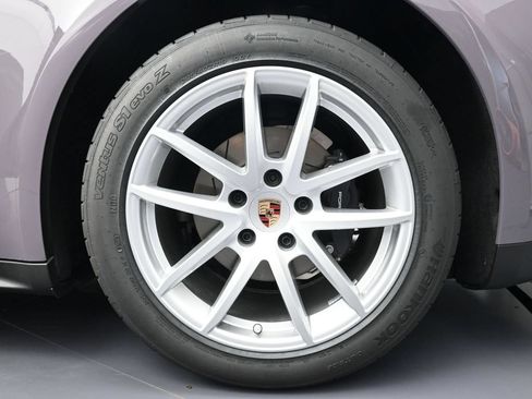 Used 2026 Porsche Panamera 4 AWD/4WD image 23