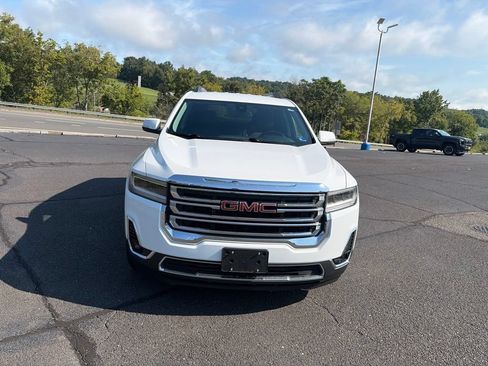 Used 2023 GMC Acadia SLT AWD/4WD image 3