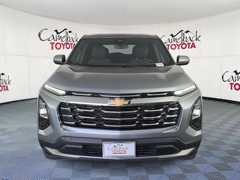 Used 2025 Chevrolet Equinox LT FWD image 3