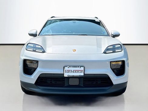 New 2026 Porsche Macan 4 Electric AWD/4WD image 6