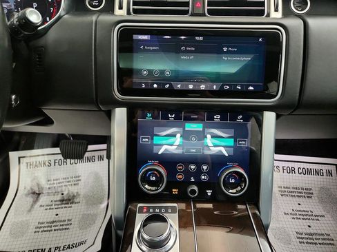 Used 2020 Land Rover Range Rover HSE image 21