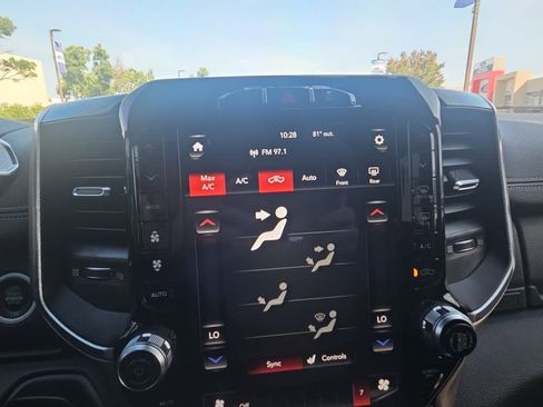 Used 2019 RAM 2500 Laramie AWD/4WD image 15