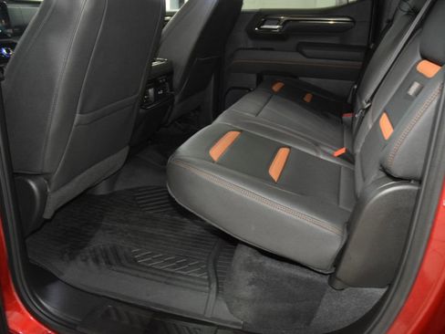 Used 2025 GMC Sierra 1500 AT4 w/ AT4 Premium Package AWD/4WD image 42