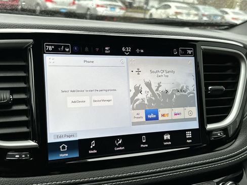 New 2026 Chrysler Pacifica Select image 14