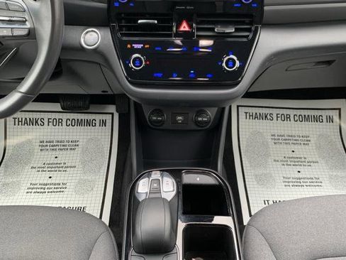 Used 2020 Hyundai Ioniq SE image 15