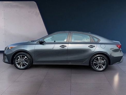 Used 2024 Kia Forte LXS w/ LXS Technology Package FWD image 2