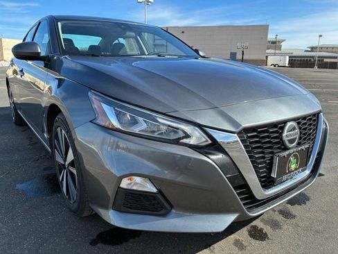 Certified 2022 Nissan Altima 2.5 SV image 8