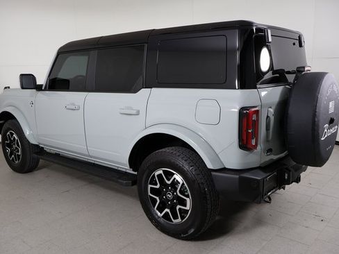Used 2024 Ford Bronco Outer Banks image 7