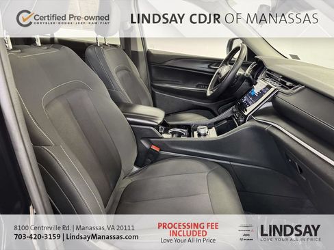 Used 2023 Jeep Grand Cherokee Laredo w/ Luxury Tech Group I AWD/4WD image 15