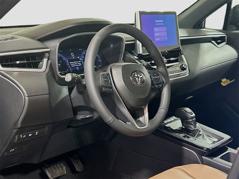 New 2026 Toyota Corolla Cross XLE image 7