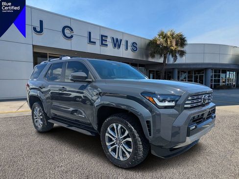 Used 2025 Toyota 4Runner Limited AWD/4WD image 1