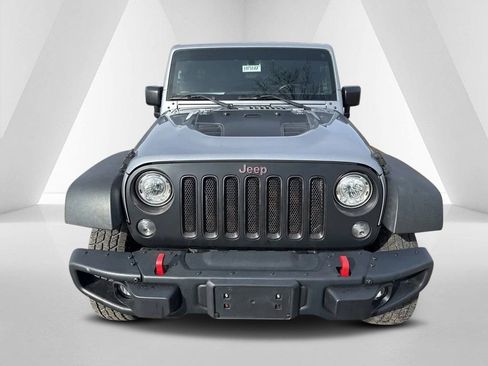 Used 2017 Jeep Wrangler Unlimited Rubicon image 2