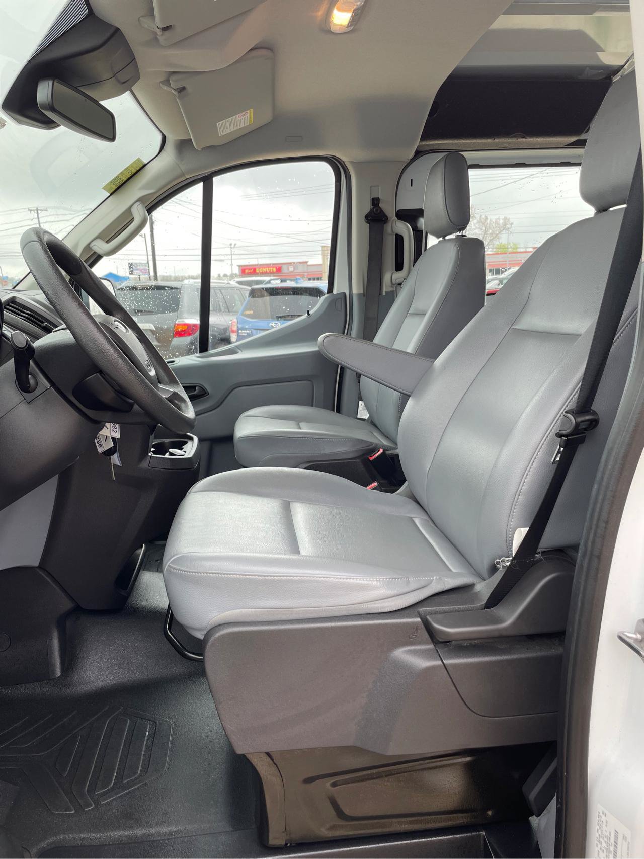 Used 2019 Ford Transit 250 148 Low Roof RWD image 10