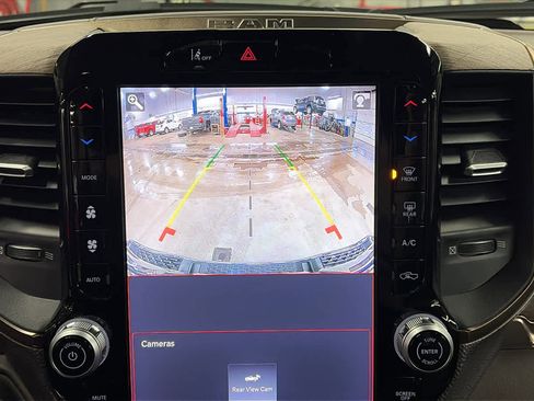 Used 2025 RAM 1500 Limited w/ Off Road Group image 17