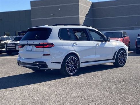 Certified 2025 BMW X7 M60i image 7