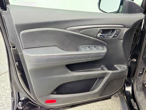 Used 2023 Honda Ridgeline RTL image 11