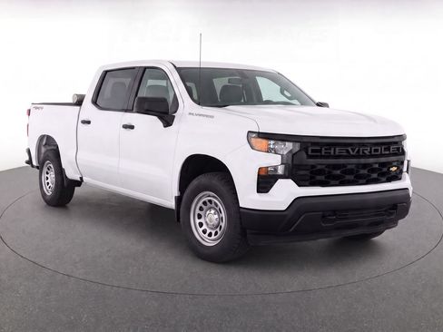 Used 2022 Chevrolet Silverado 1500 W/T w/ WT Value Package AWD/4WD image 2