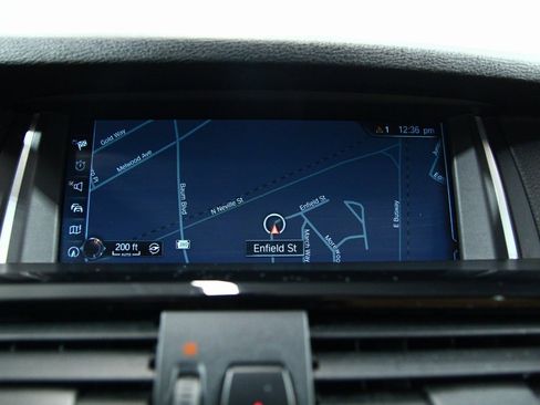 Used 2018 BMW X4 M40i image 11