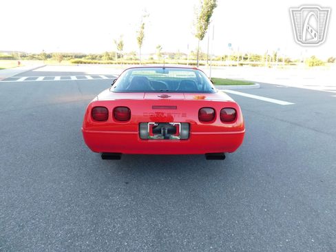 Used 1994 Chevrolet Corvette Coupe RWD image 5