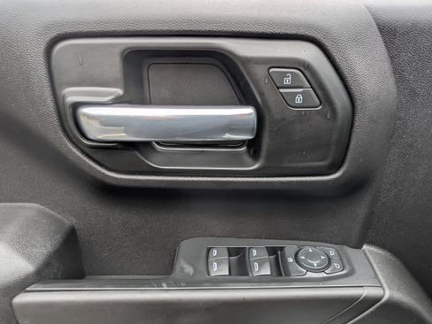 Used 2021 Chevrolet Silverado 1500 Custom image 15