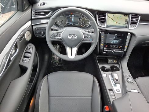 New 2025 INFINITI QX50 Sport image 7