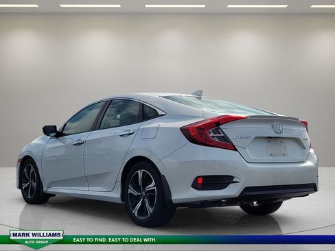 Used 2016 Honda Civic Touring image 6