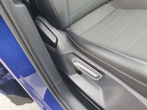 Used 2022 Volkswagen Taos SE image 41