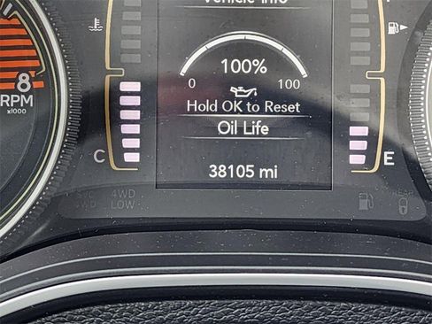 Used 2021 Jeep Cherokee Latitude Lux image 24