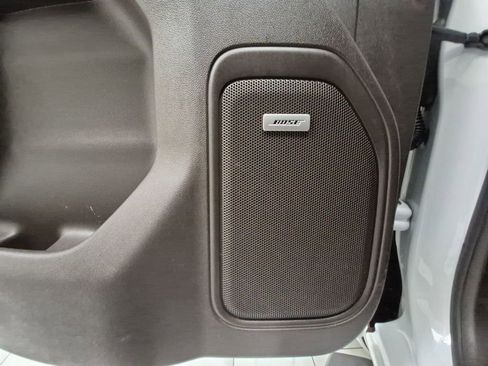 Used 2020 GMC Sierra 1500 SLT image 25