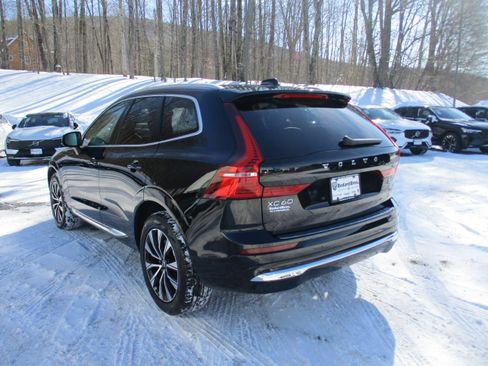 Certified 2023 Volvo XC60 B5 Plus image 7