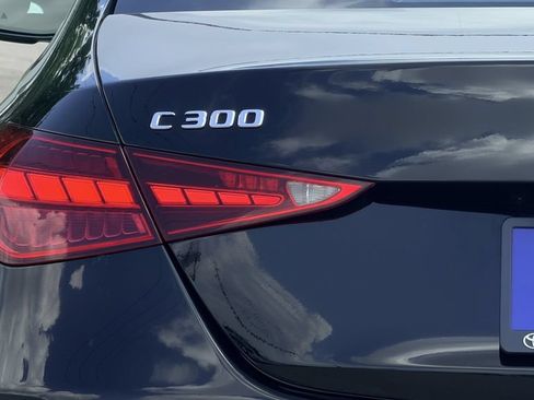 Used 2025 Mercedes-Benz C 300 Sedan image 9