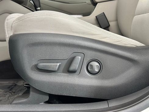Used 2016 Hyundai Tucson SE w/ Option Group 02 AWD/4WD image 7