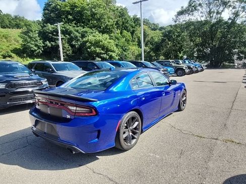 Used 2019 Dodge Charger Scat Pack RWD image 7