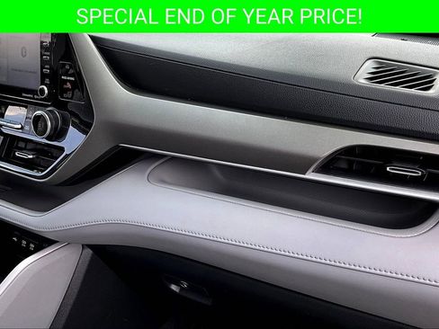 Used 2021 Toyota Highlander LE image 26