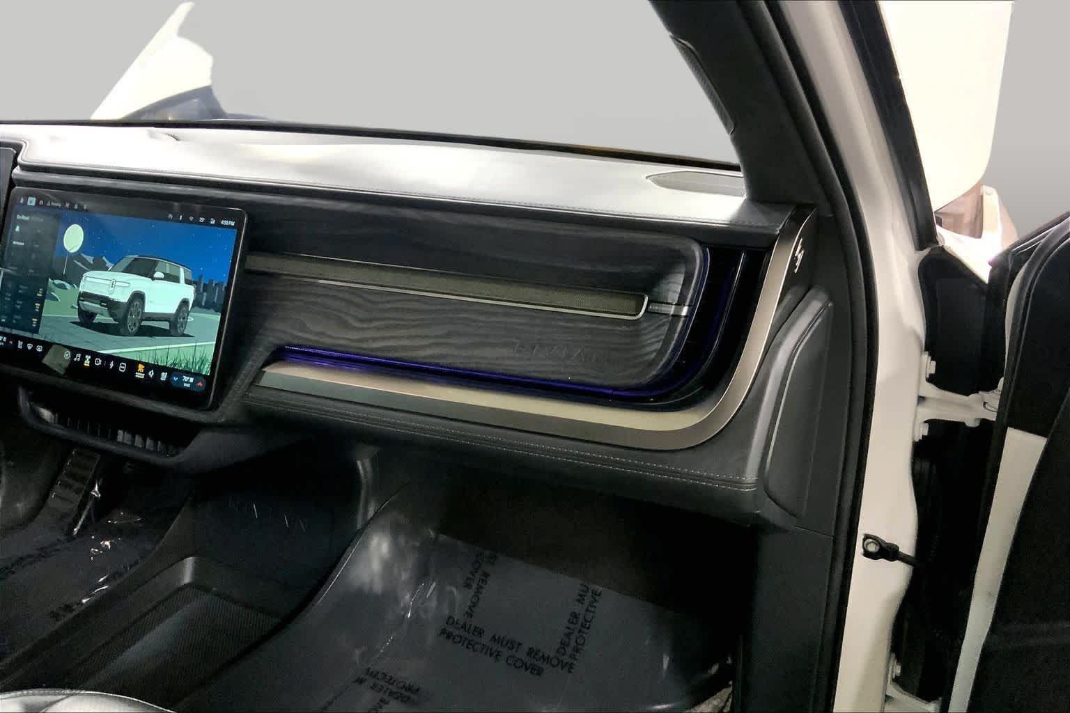 Used 2023 Rivian R1S Launch Edition Quad AWD/4WD image 17